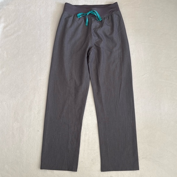 {NWT} Figs | High Waisted Livingston Basic Scrub Pants Graphite (Small Petite) - Picture 1 of 13
